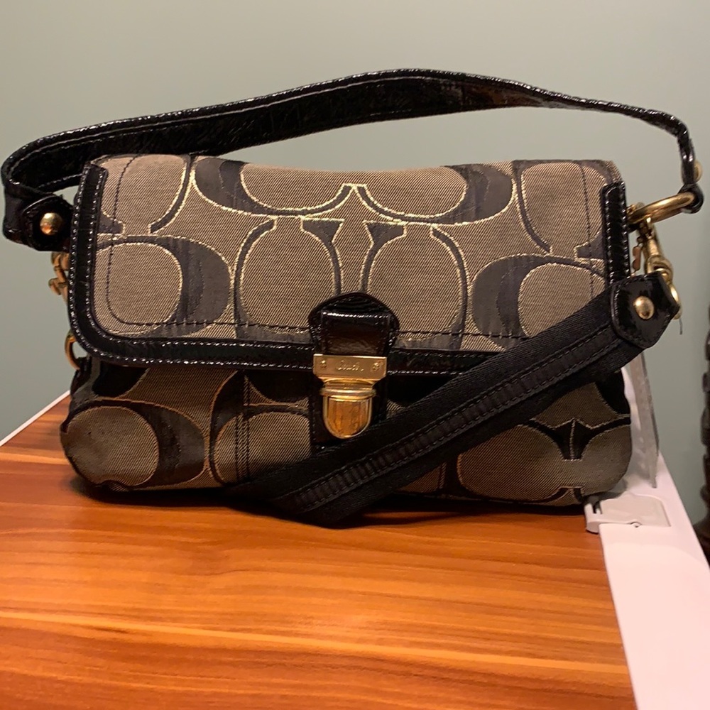 EUC Coach Poppy Convertible Crossbody Blk/tan